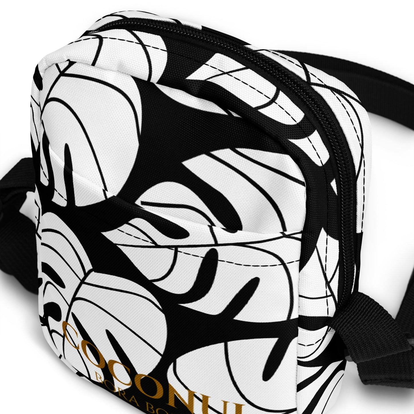 THE FENUA Crossbody Bag Monstera